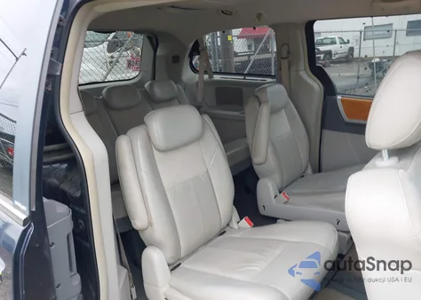 2009 Chrysler Town & Country Limited from USA, damaged, VIN 2A8HR64X69R661465